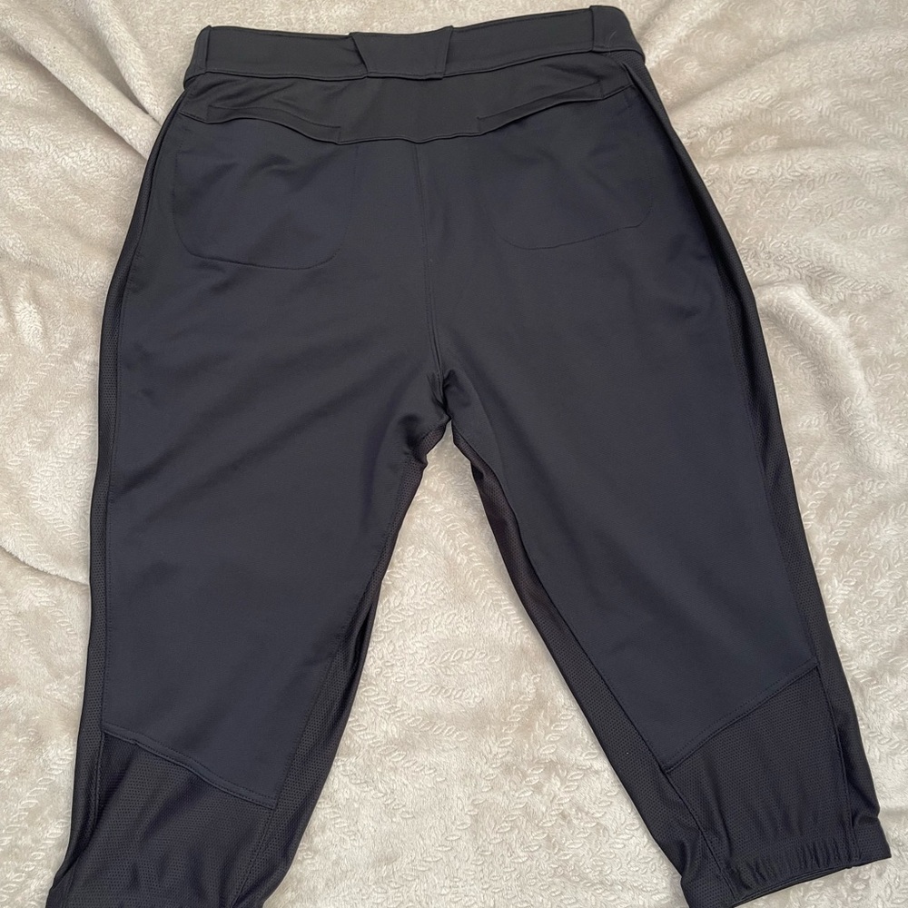 Nike Black Performance Capris - image 2